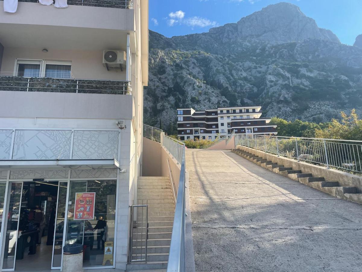 Miracle Apartment Котор Экстерьер фото