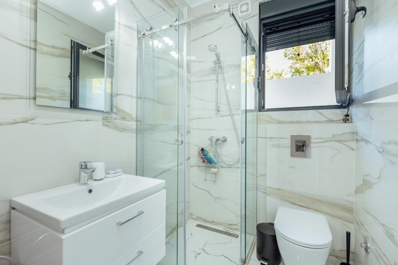 Miracle Apartment Котор Экстерьер фото